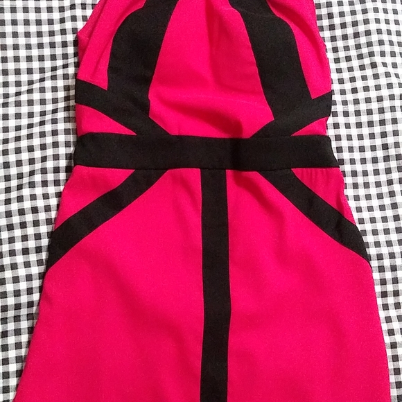 Hot PinkDress With Black Line Design XOXO Dress Size 7/8 - Picture 6 of 14
